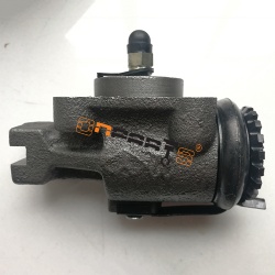 Left front brake cylinder FOTON-1049А